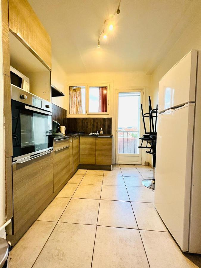 Le Voltaire -2 Chambres- 70M2- Hypercentre-Parking-Wifi Fibre- Nouvelle Literie Tarbes Esterno foto