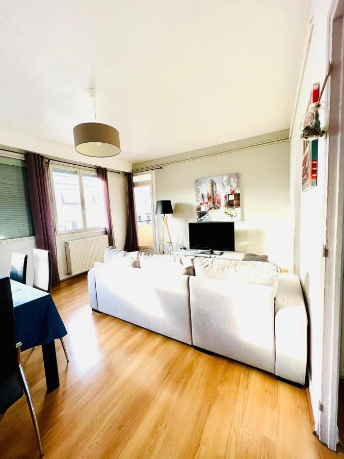 Le Voltaire -2 Chambres- 70M2- Hypercentre-Parking-Wifi Fibre- Nouvelle Literie Tarbes Esterno foto